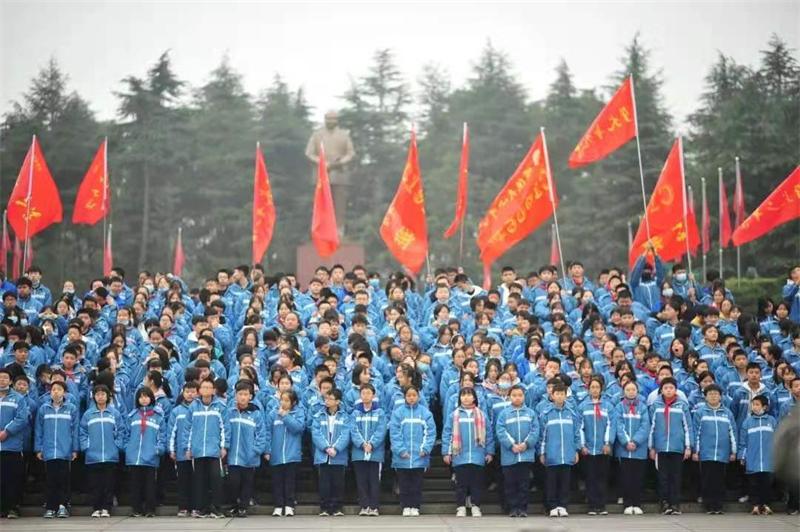 杭州建國(guó)中學(xué)開展-重走偉人求學(xué)之路-長(zhǎng)沙韶山研學(xué)旅行